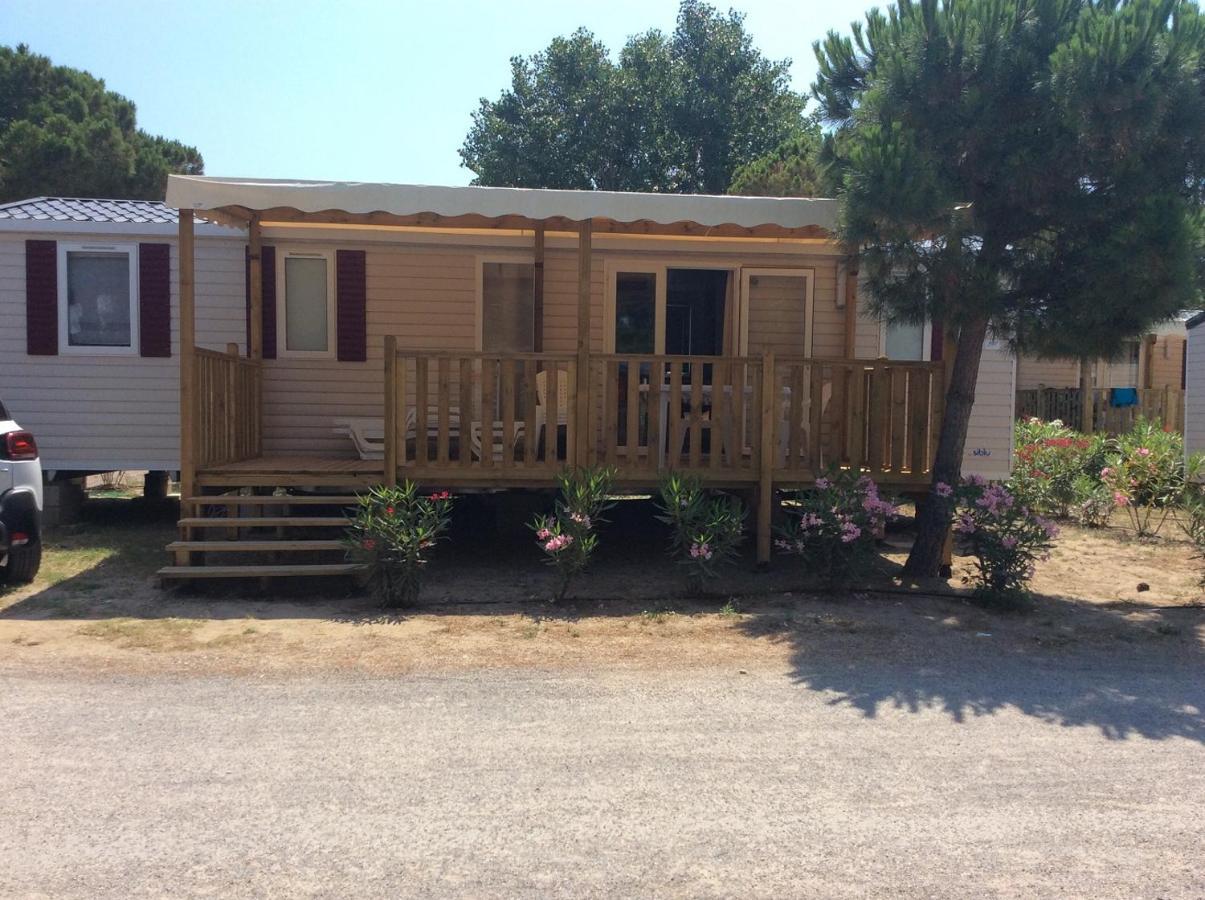 Mhvacances Louent Plusieurs Mobilhomes Dans Camping 4 Etoiles A 200M De La Plage Et Cure Thermale Canet Exterior foto